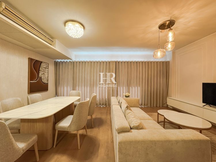 2 bedroom 98m2 in Zire Wongamat