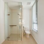 Квартира с 4-мя спальнями 360м2 в Northpoint Condo