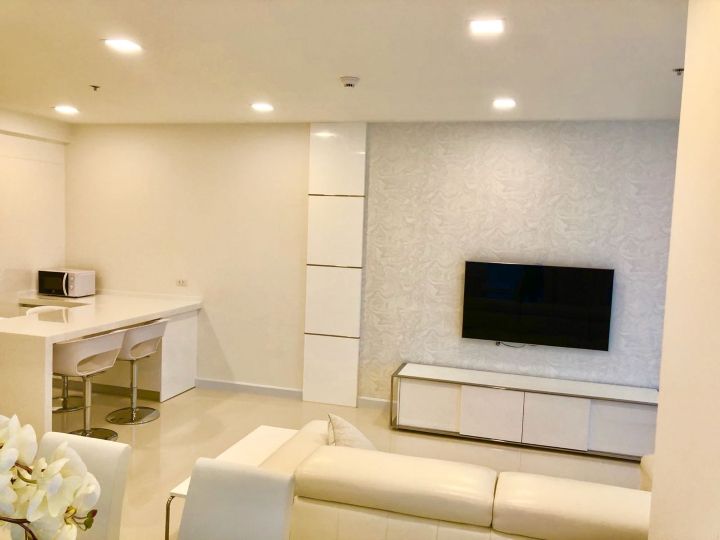 Three bedroom apartment 190m2 in Del Mare Bang Saray Beachfront