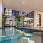 Five bedroom villa 329м2 in Pattaya
