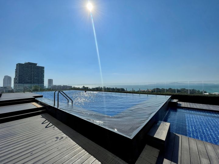 Тhree bedroom apartment 180m2 in The Elegance