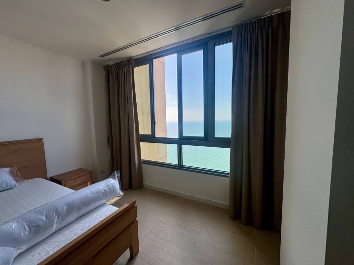 Three bedroom apartment 135м2 in Northpoint Condo