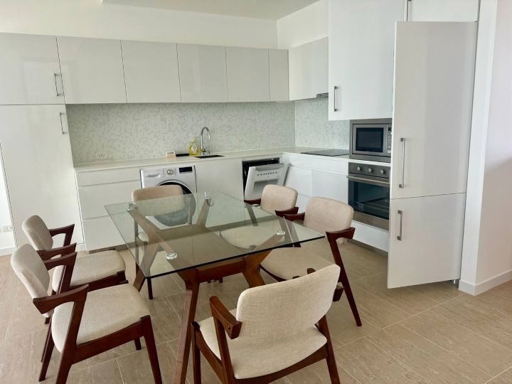 Three bedroom apartment 135м2 in Northpoint Condo