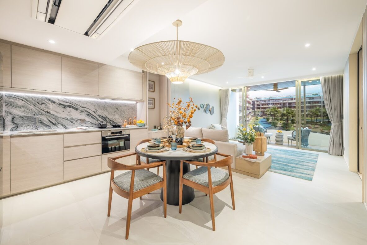 Laguna Beach Residences Bayside