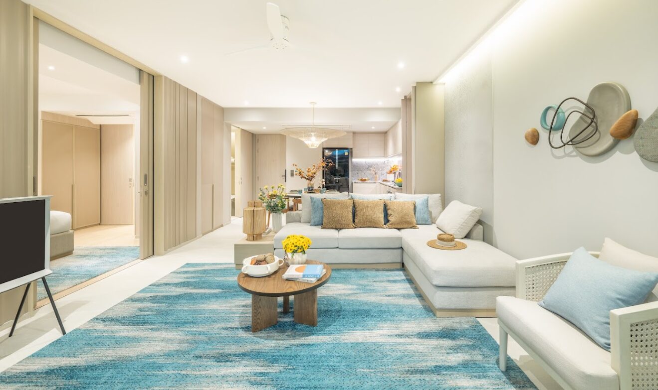 Laguna Beach Residences Bayside