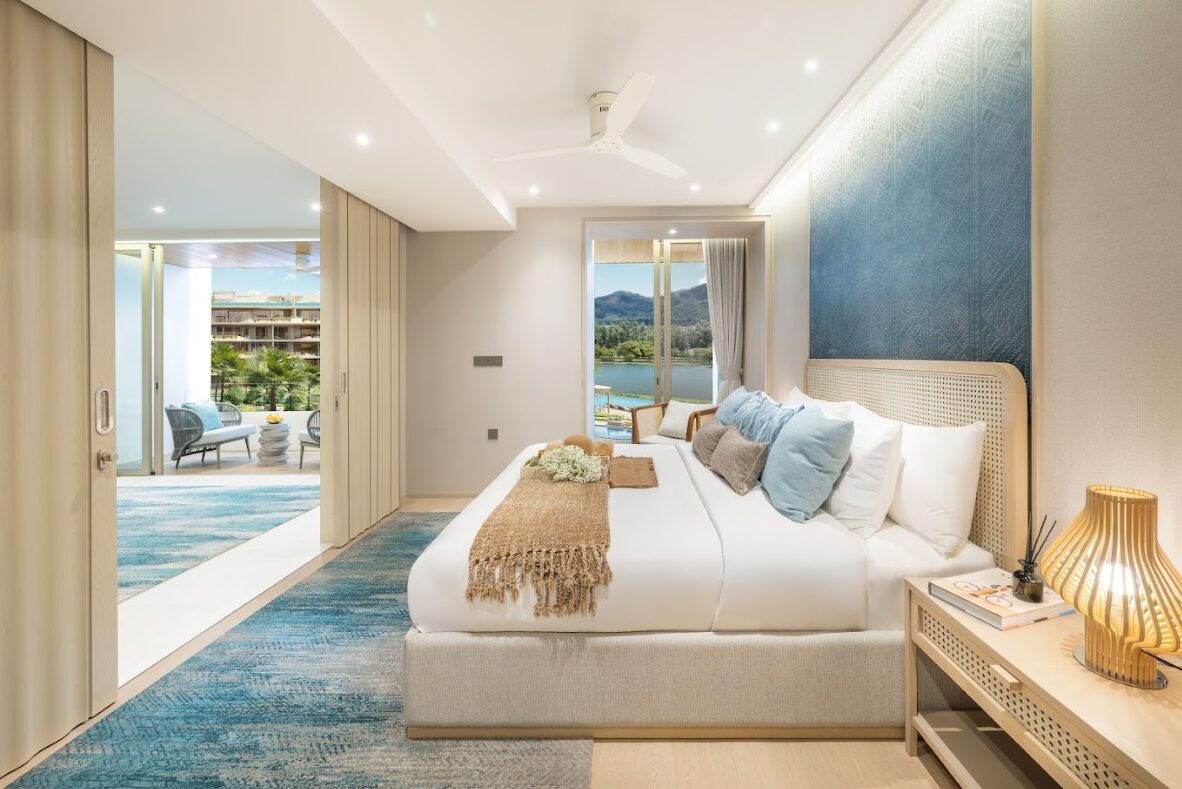 Laguna Beach Residences Bayside