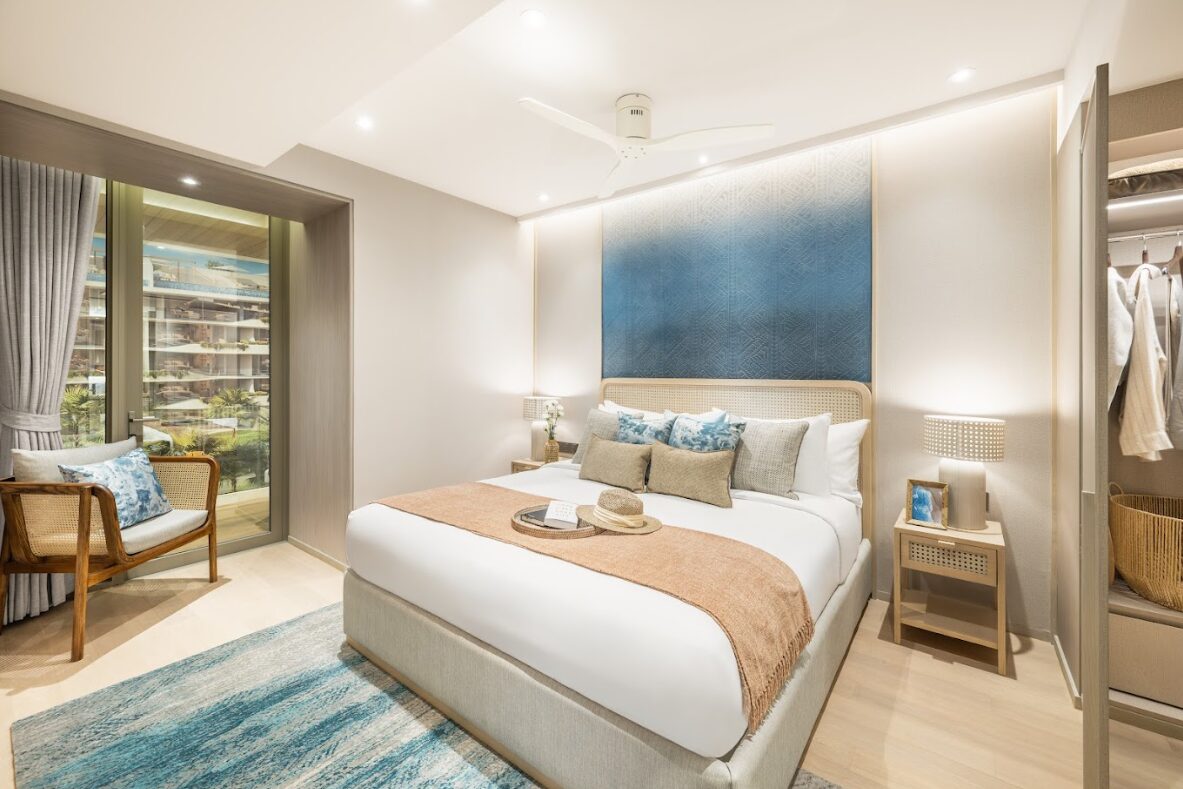 Laguna Beach Residences Bayside