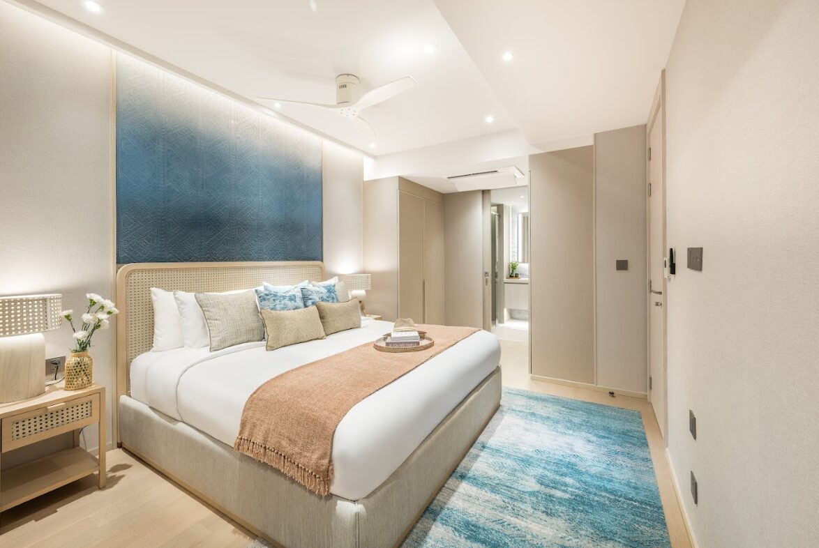 Laguna Beach Residences Bayside