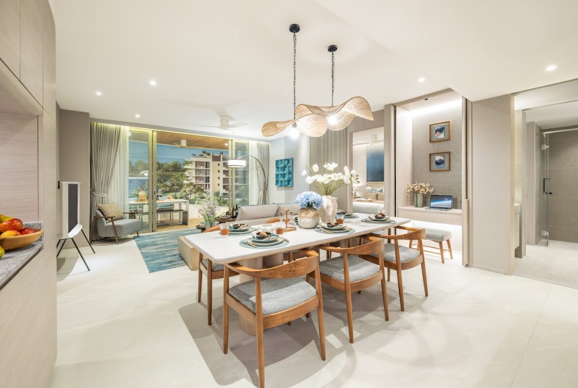 Laguna Beach Residences Bayside