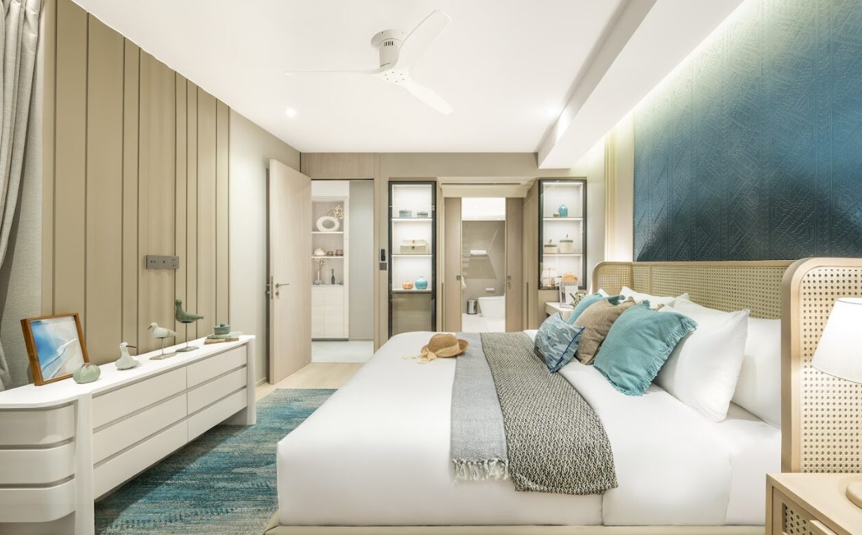 Laguna Beach Residences Bayside