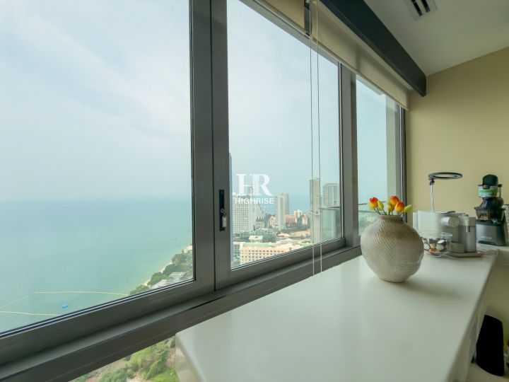 Three bedroom apartment 178м2 in Northpoint Condo