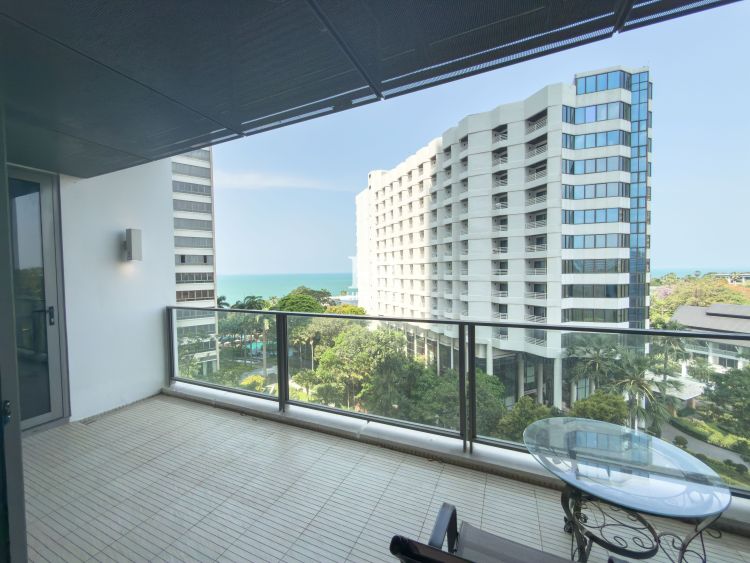1 bedroom apartment 72m2 in Northpoint Condo