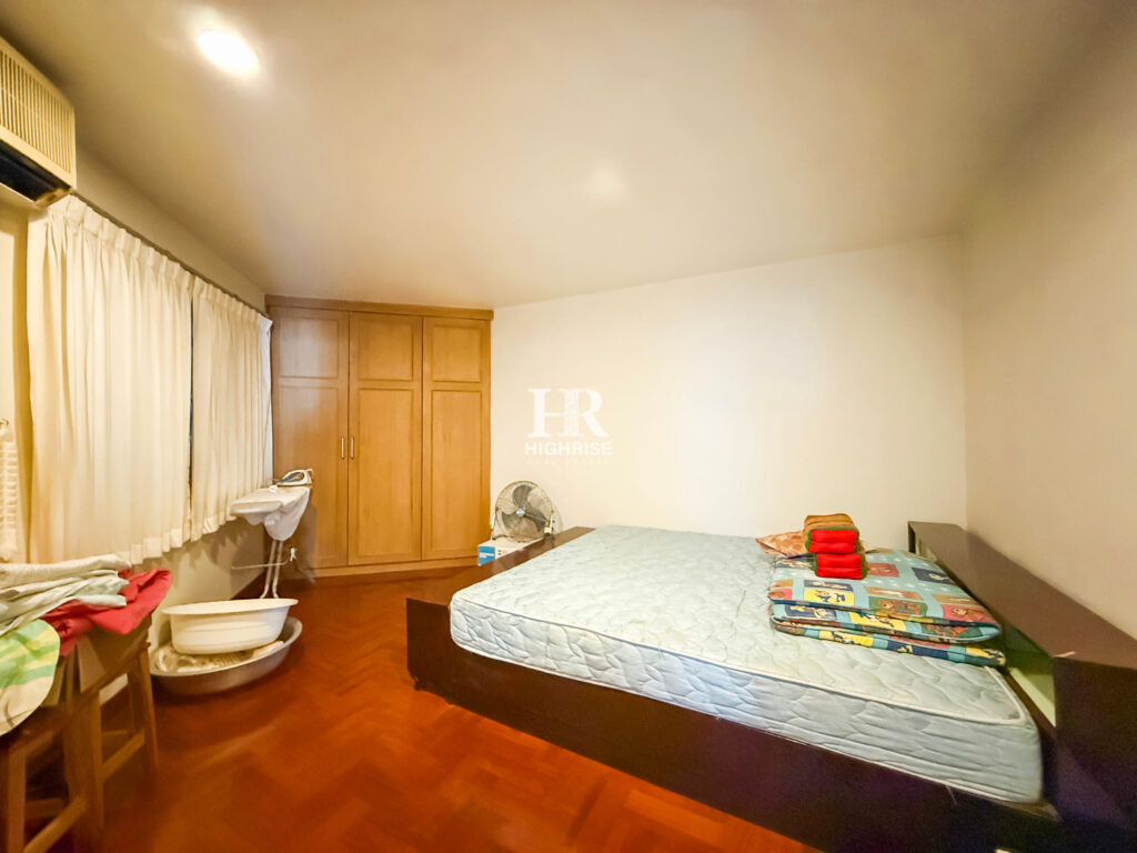 3 bedroom apartment 174m2 in Park Beach Condo