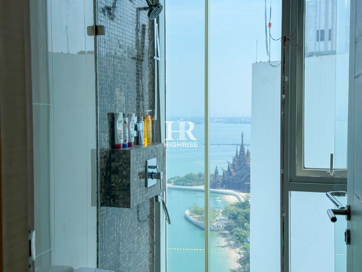 Квартира с 2-мя спальнями 72м2 в The Palm Wongamat