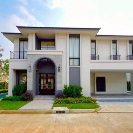 4 bedroom villa 292m2 in REKHA Pattaya