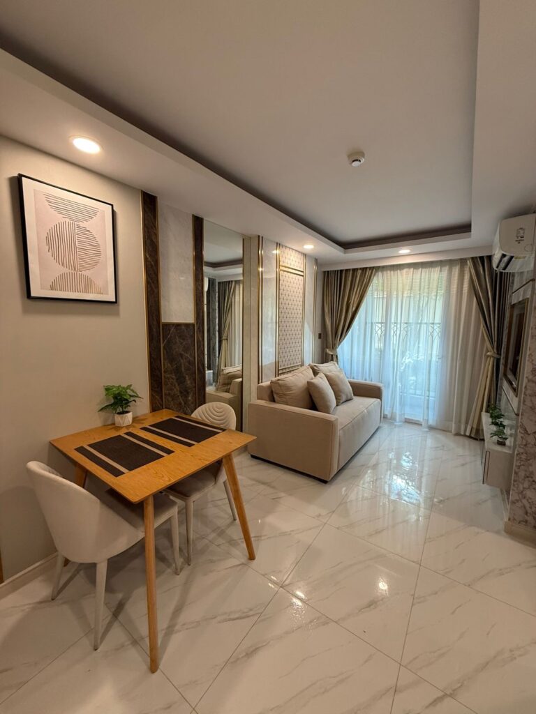 1 bedroom 35m2 in Dusit Grand Park 2