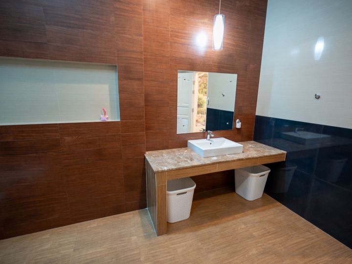 Дом с 3-мя спальнями 636м2 в Baan Dusit Lake