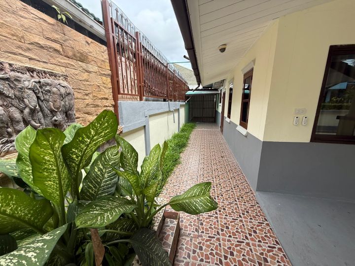 4 bedroom house 320m2 in Baan Dusit Pattaya