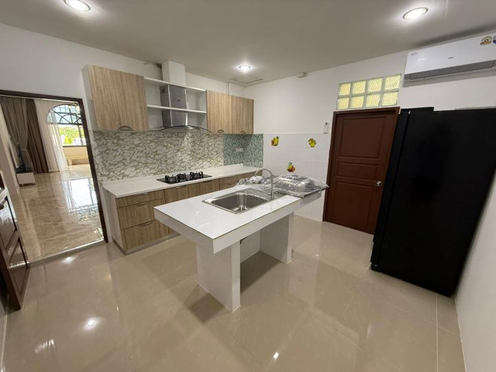 4 bedroom house 320m2 in Baan Dusit Pattaya