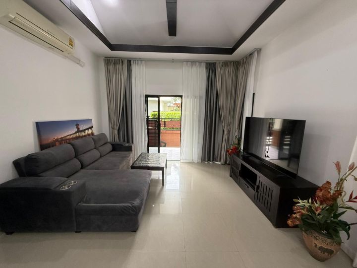 3 bedroom house 308m2 in Baan Dusit Park