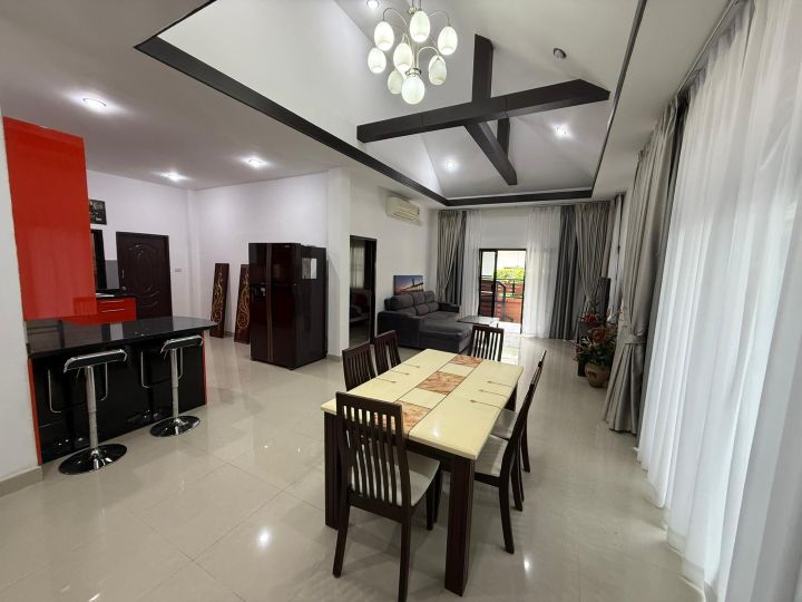 3 bedroom house 308m2 in Baan Dusit Park