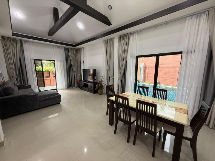 3 bedroom house 308m2 in Baan Dusit Park