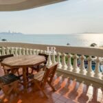 2 bedroom apartment 164m2 in Park Beach Condo