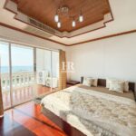 2 bedroom apartment 164m2 in Park Beach Condo