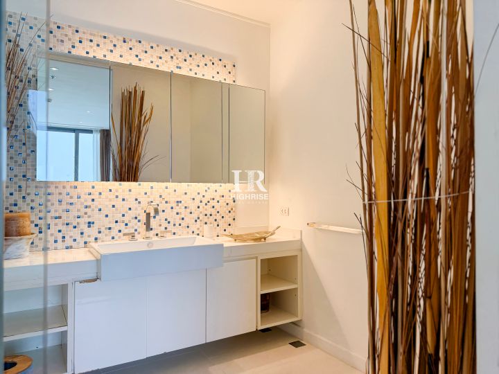 Квартира с 2-мя спальнями 102м2 в Northpoint Condo