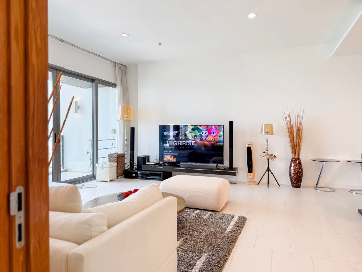 Квартира с 2-мя спальнями 102м2 в Northpoint Condo