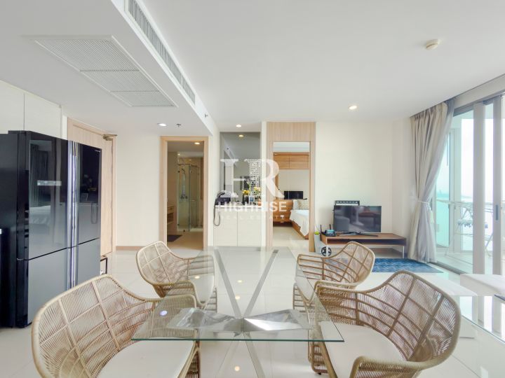 Квартира с 2-мя спальнями 86м2 в The Riviera Wongamat