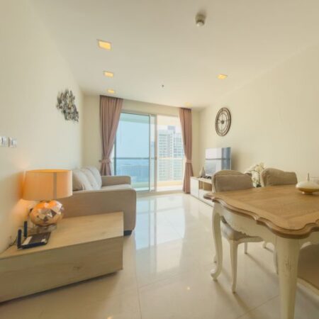 Квартира с 2-мя спальнями 72м2 в The Palm Wongamat