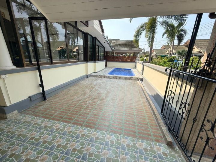 4 bedroom house 320m2 in Baan Dusit Pattaya