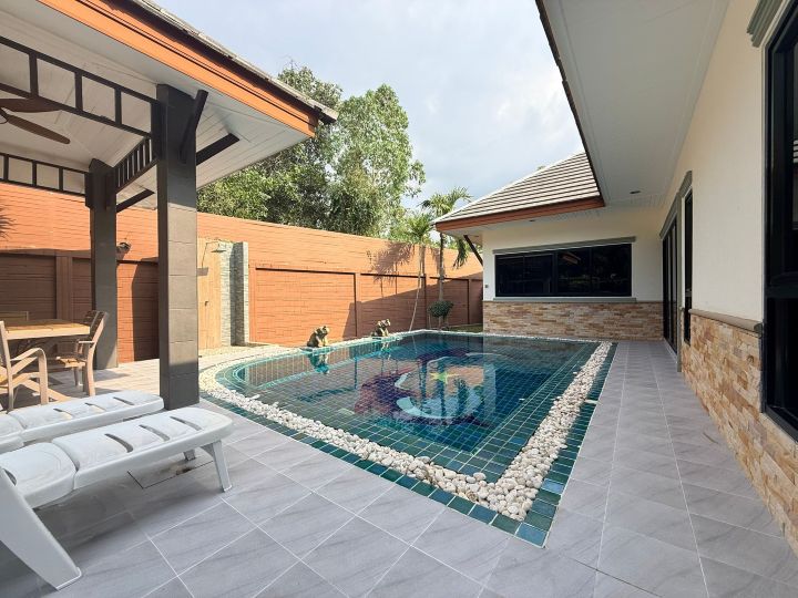 3 bedroom house 308m2 in Baan Dusit Park