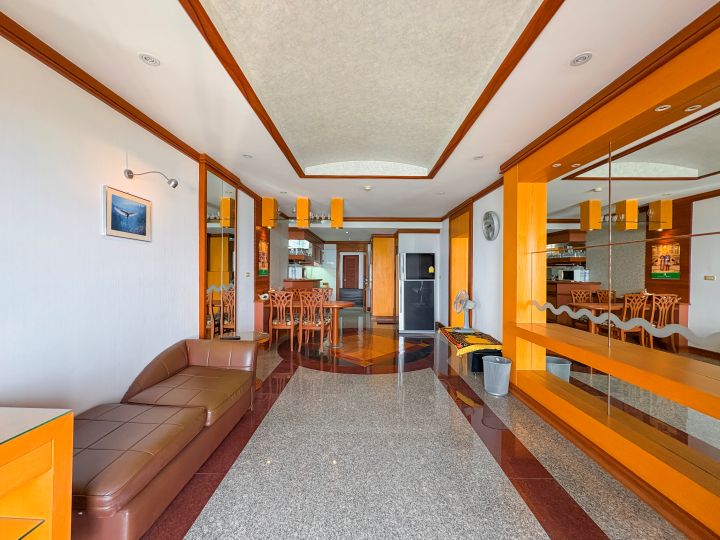 2 bedroom 78.25m2 in Kritsada Golden Condotel