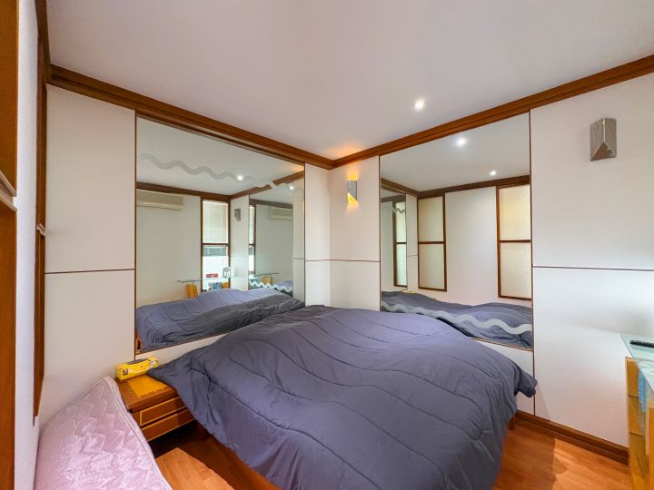 2 bedroom 78.25m2 in Kritsada Golden Condotel