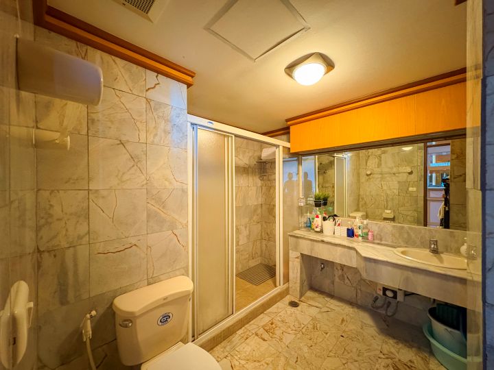 2 bedroom 78.25m2 in Kritsada Golden Condotel