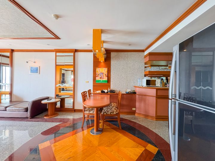 2 bedroom 78.25m2 in Kritsada Golden Condotel