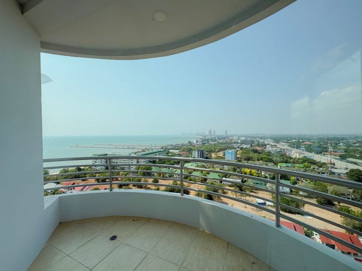 3 bedroom apartment 320m2 in Grand View Condo Pattaya