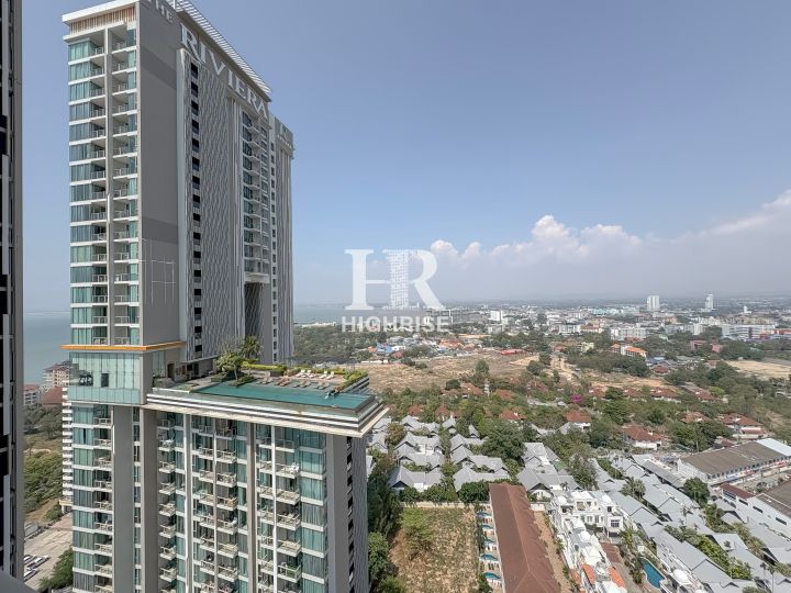 Studio 27m2 in The Riviera Wongamat