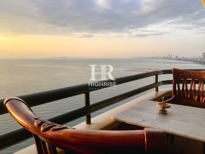 3 bedroom apartment 239m2 in Sunset Height Condominium