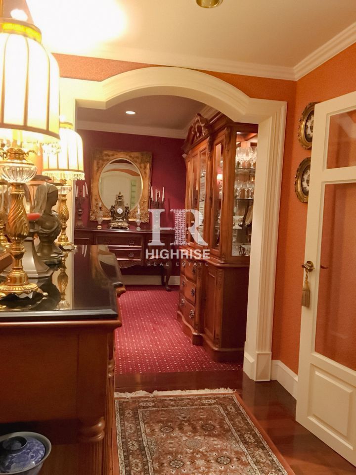3 bedroom apartment 239m2 in Sunset Height Condominium
