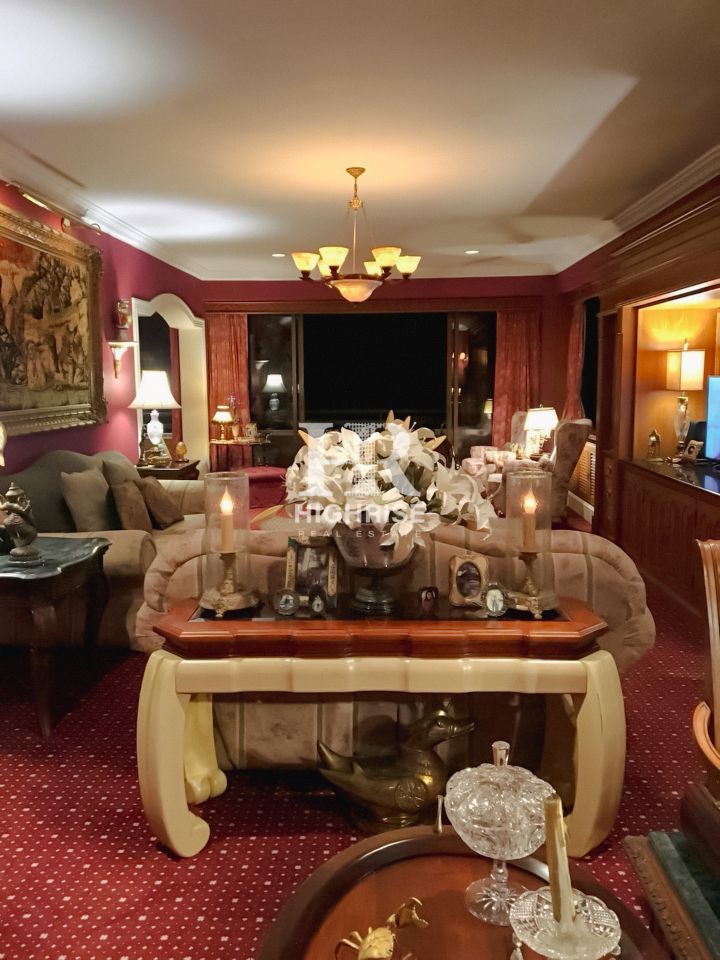 3 bedroom apartment 239m2 in Sunset Height Condominium