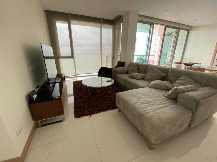 Квартира с 3-мя спальнями 131м2 в The Riviera Wongamat