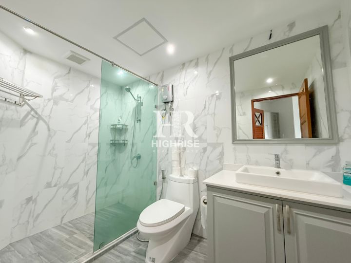 Studio 55m2 in Park Beach Condo