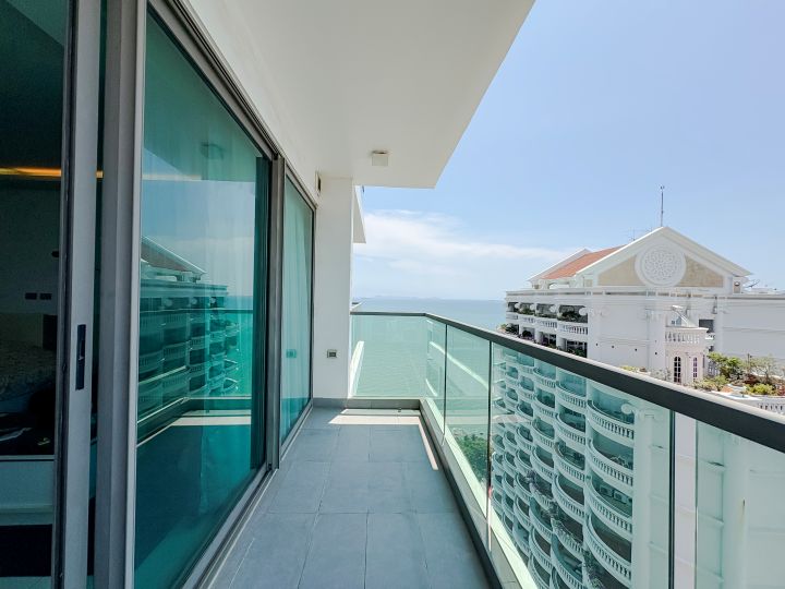 Студия 43м2 в Wongamat Tower Condo