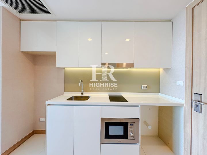 Studio 31.61m2 in The Riviera Wongamat