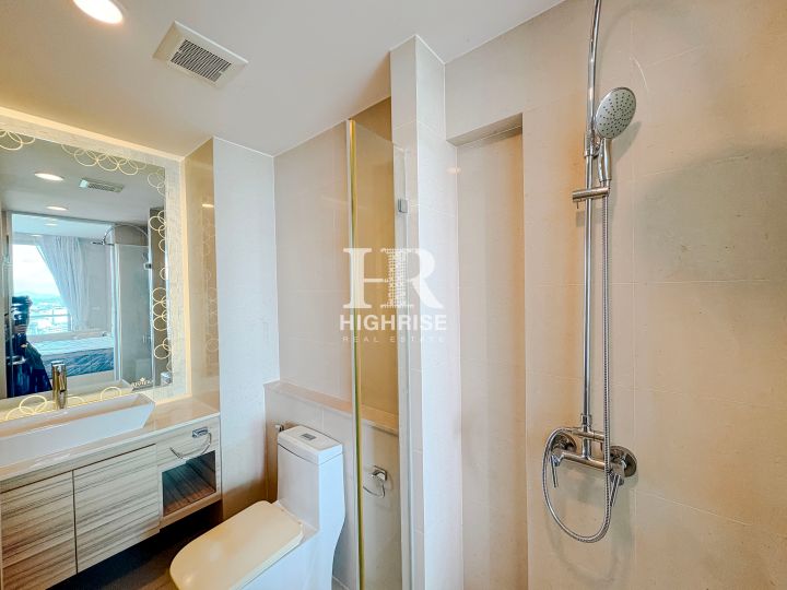 Studio 31.61m2 in The Riviera Wongamat