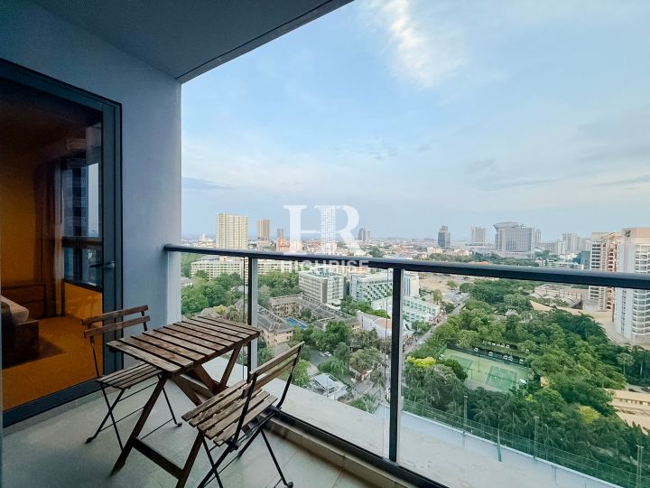 1 bedroom apartment 49m2 in Zire Wongamat