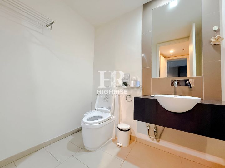 1 bedroom apartment 49m2 in Zire Wongamat